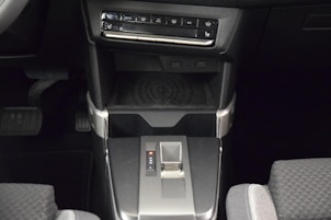 Vehicle image OPEL Frontera 1.2 T HEV 145 GS