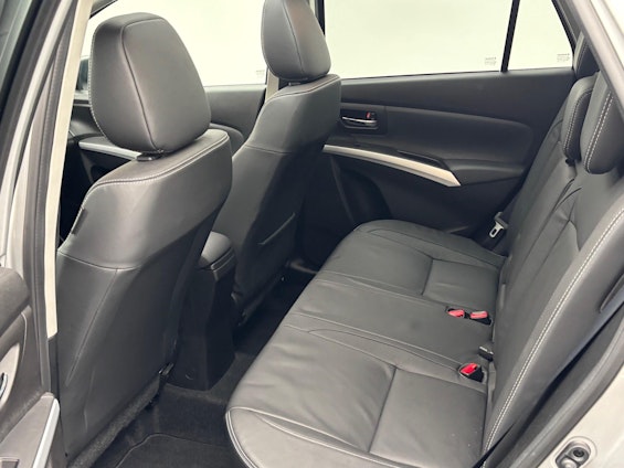 Vehicle image 8 Vehicle image 8