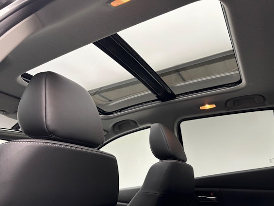 Vehicle image 9 Vehicle image 9