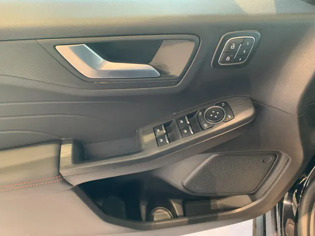 Ford Kuga 2.5 Hybrid ST-Line X 4x4