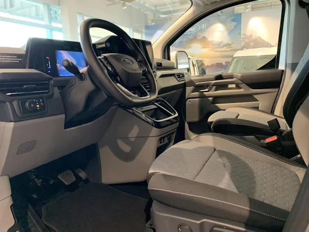 Ford Transit C Nugget 320 L1 170 Titanium