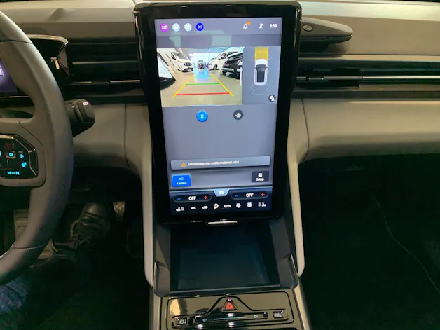 Ford Explorer Standard Range
