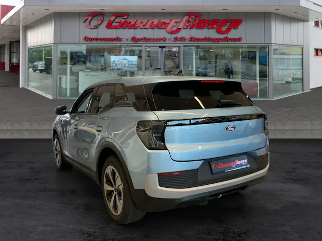 Ford Explorer Standard Range
