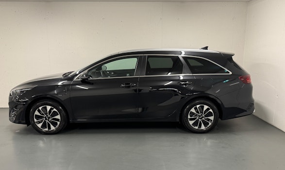 KIA Ceed SW 1.6 GDi Plug-in Hybrid Style 3