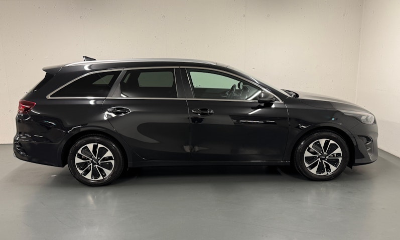 Vehicle image KIA CEED