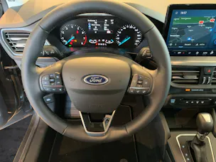 Ford Focus Station Wagon 1.0i EcoB Hybrid 155 Titanium