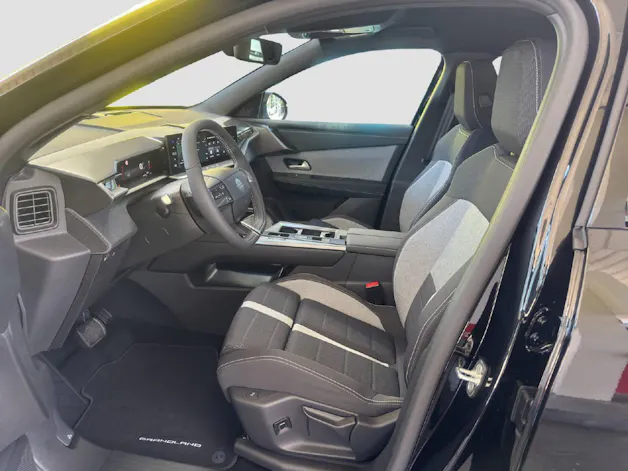Opel Grandland 1.2 T HEV Edition