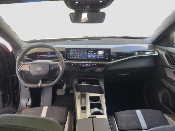 Vehicle image 28 Vehicle image 28