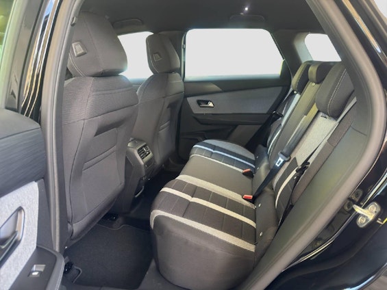 Vehicle image 30 Vehicle image 30