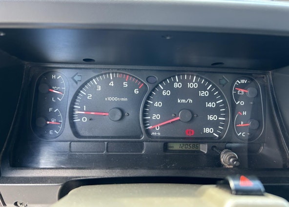 Vehicle image 8 Vehicle image 8