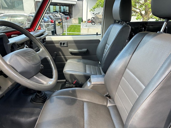 Vehicle image 9 Vehicle image 9