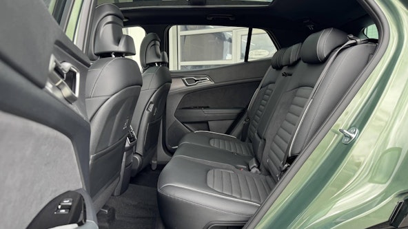 Vehicle image 10 Vehicle image 10