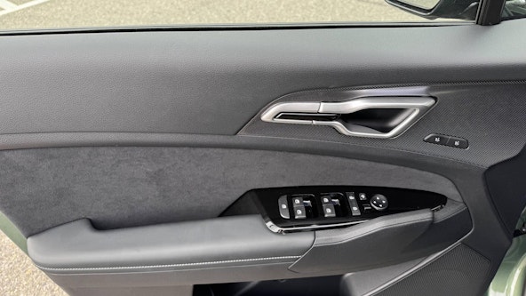 Vehicle image 2 Vehicle image 2