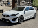 First vehicle image