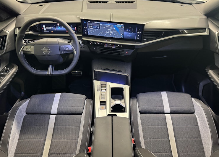 Vehicle image OPEL GRANDLAND