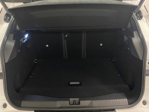 Vehicle image 14 Vehicle image 14