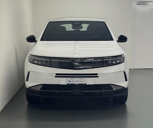 Vehicle image 3 Vehicle image 3