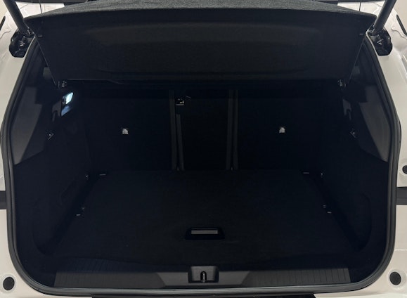 Vehicle image 10 Vehicle image 10