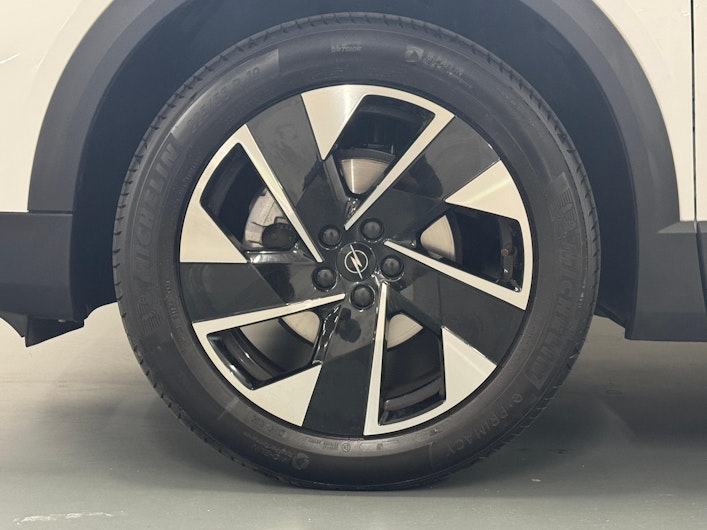 Vehicle image OPEL GRANDLAND