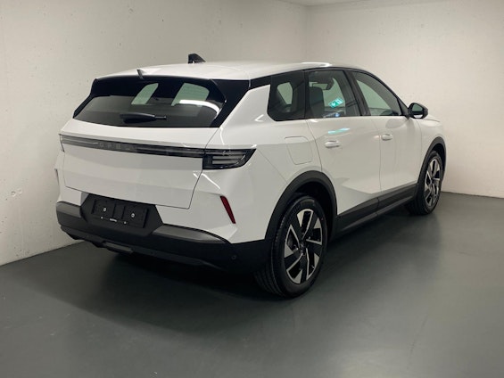 Vehicle image 12 Vehicle image 12