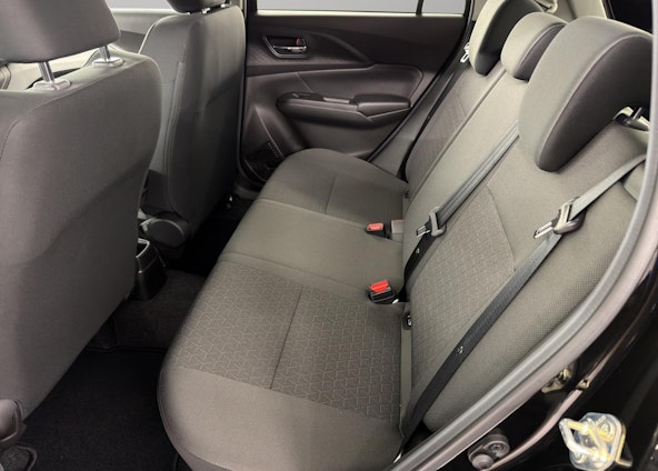 Vehicle image 6 Vehicle image 6