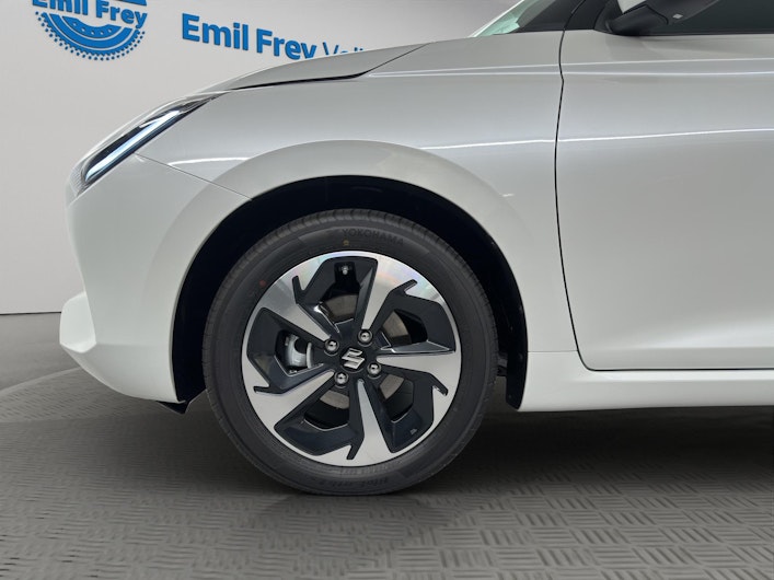 Vehicle image SUZUKI SWIFT