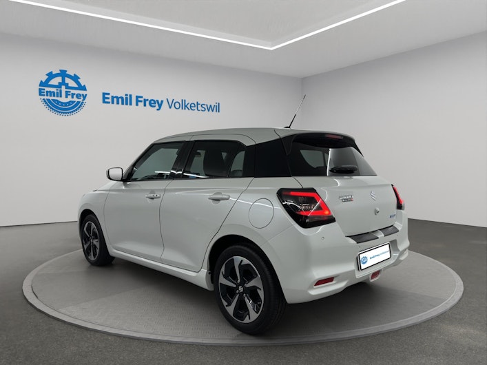 Vehicle image SUZUKI SWIFT