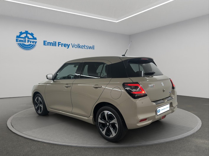 Vehicle image SUZUKI SWIFT