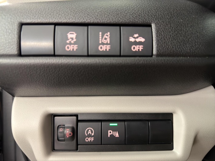 Vehicle image SUZUKI SWIFT