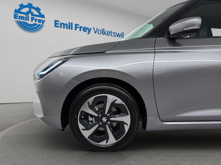 Vehicle image SUZUKI SWIFT