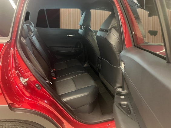Vehicle image 25