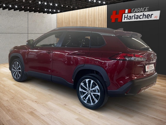 Vehicle image 19
