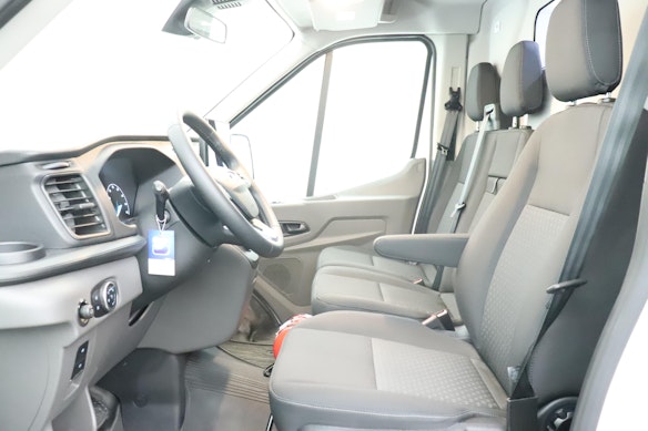 FORD E-Transit Van 390 L2H2 68kWh Trend 2