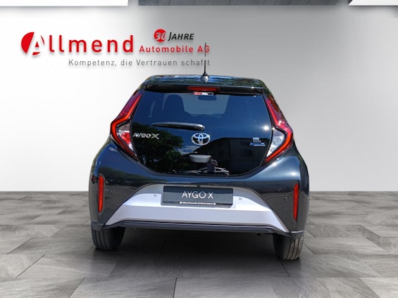 Vehicle image 5 Vehicle image 5