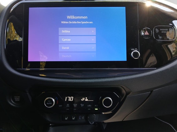 Vehicle image 14 Vehicle image 14