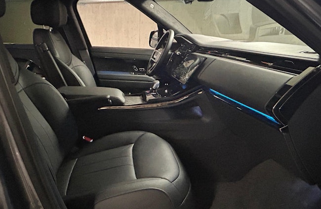 Vehicle image 4 Vehicle image 4