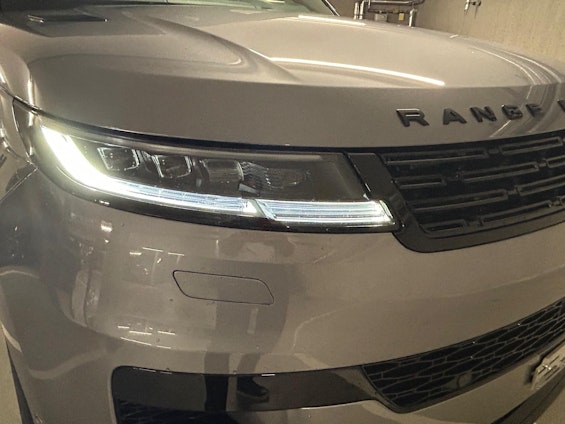 Vehicle image 8 Vehicle image 8