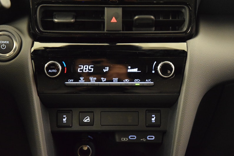 Vehicle image TOYOTA YARIS CROSS