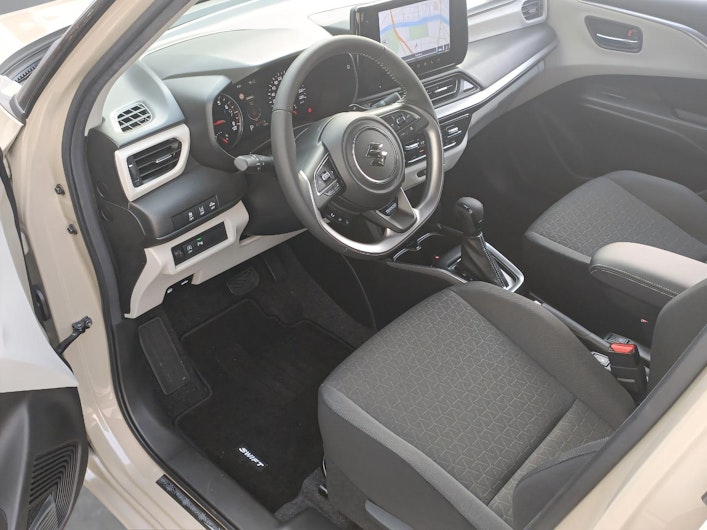 Vehicle image SUZUKI SWIFT