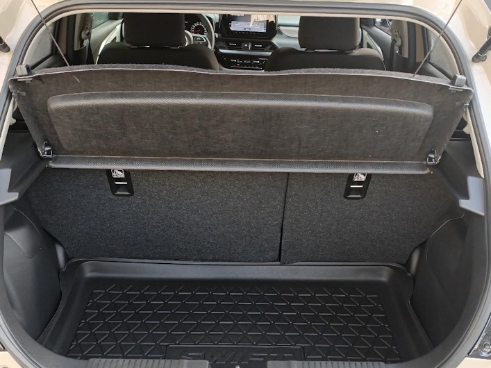 Vehicle image SUZUKI SWIFT