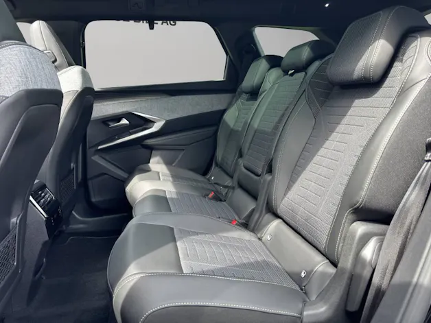 Peugeot 5008 1.2 Hybrid GT