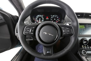 Vehicle image JAGUAR F-Type Coupé 5.0 V8 R AWD