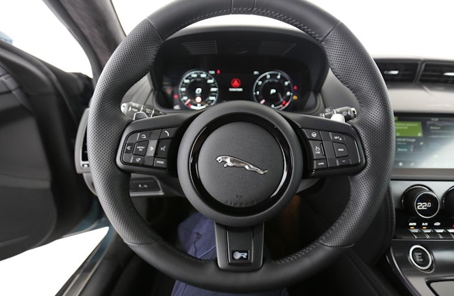 Vehicle image 4 Vehicle image 4