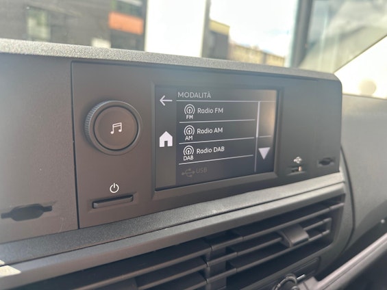 Vehicle image 7 Vehicle image 7