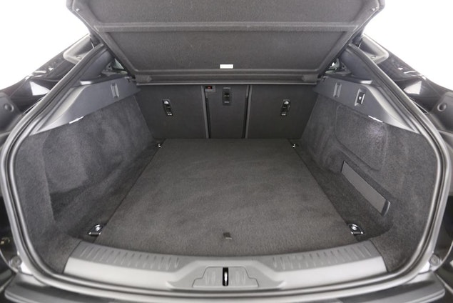 Vehicle image 9 Vehicle image 9