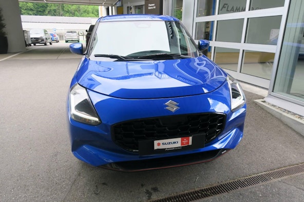First vehicle image