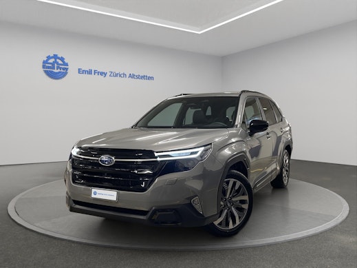 SUBARU Forester Station 2.0i e-Boxer Luxury 0