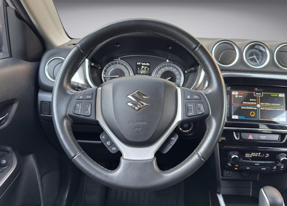 Vehicle image 12 Vehicle image 12