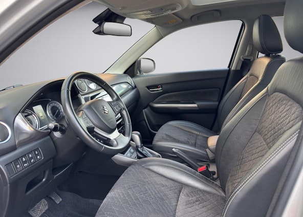 Vehicle image 24 Vehicle image 24