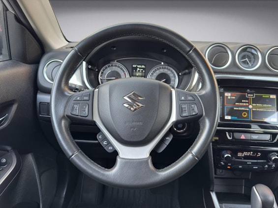 Vehicle image 27 Vehicle image 27